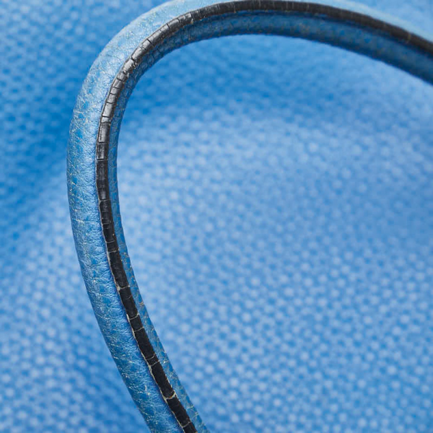 Prada 2-Way Handbag/Shoulder Bag In Blue Leather