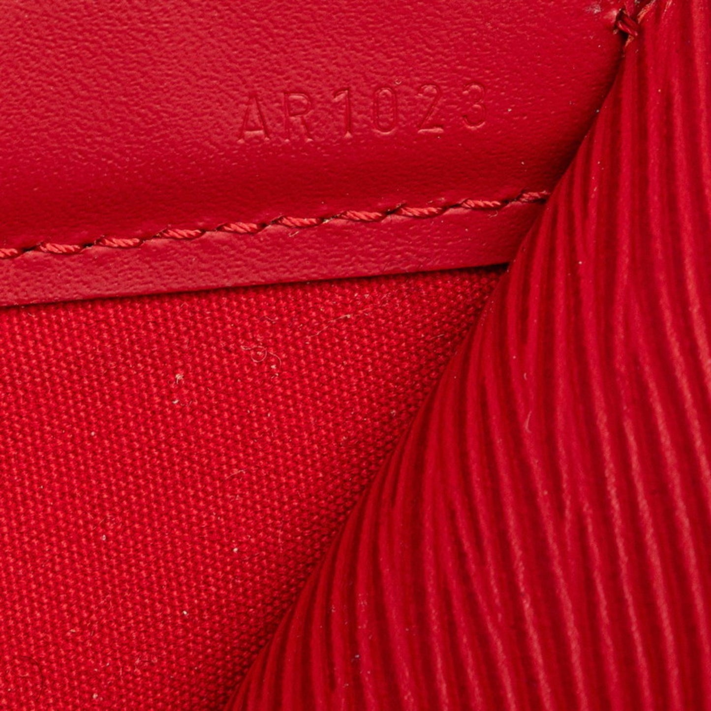 Louis Vuitton Epi Danura Mm Handbag/Shoulder Bag