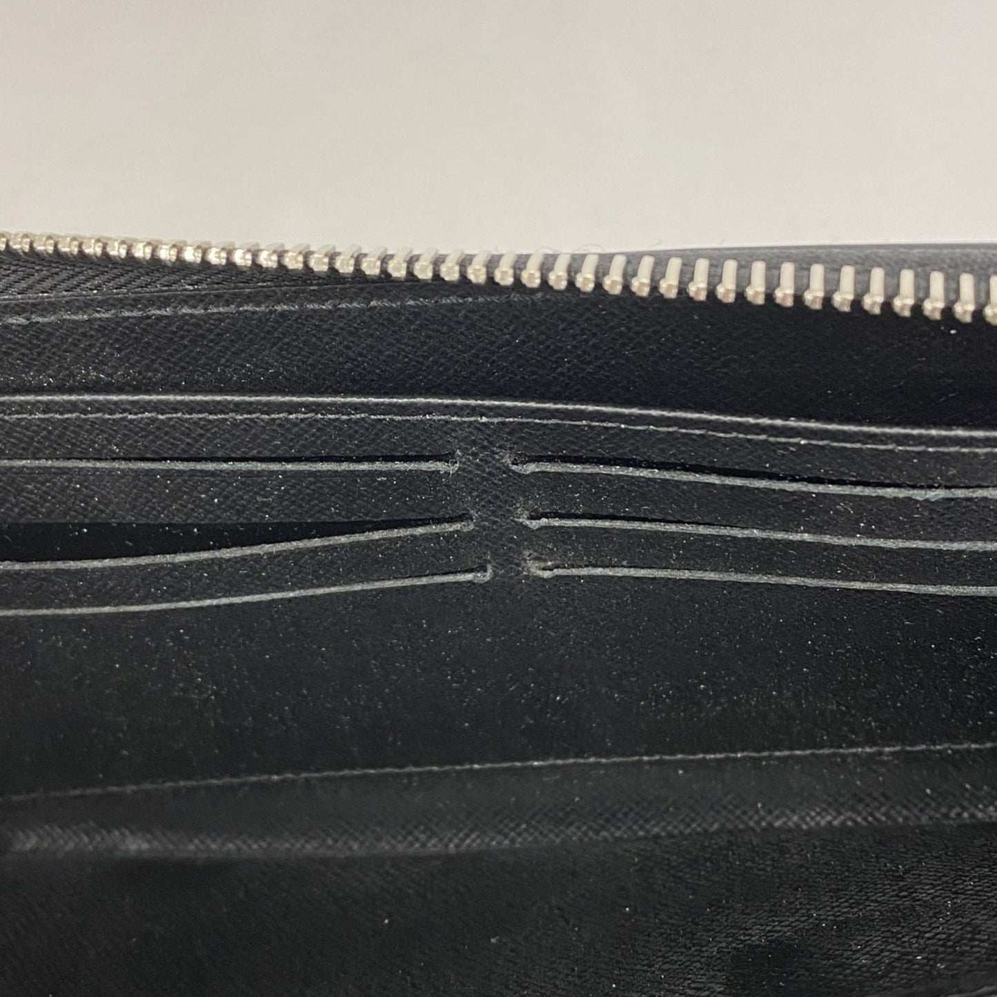 Louis Vuitton Epi Zippy Wallet M61857 Noir