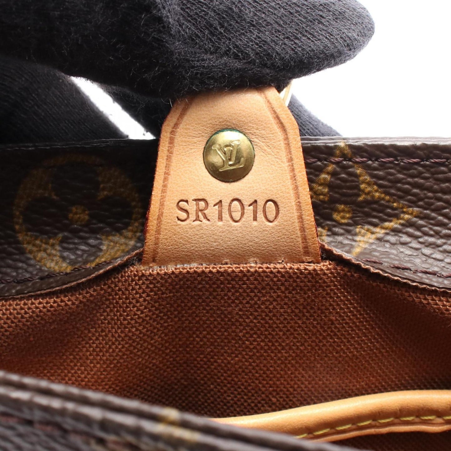 Louis Vuitton Vavin Pm Handbag