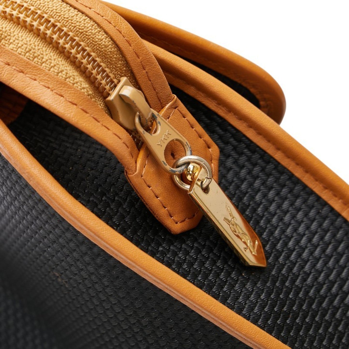 Saint Laurent Ysl Logo Clutch Bag In Black