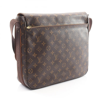 Louis Vuitton Messenger Bobble Mm Shoulder Bag In Coated Canvas With Monogram Design