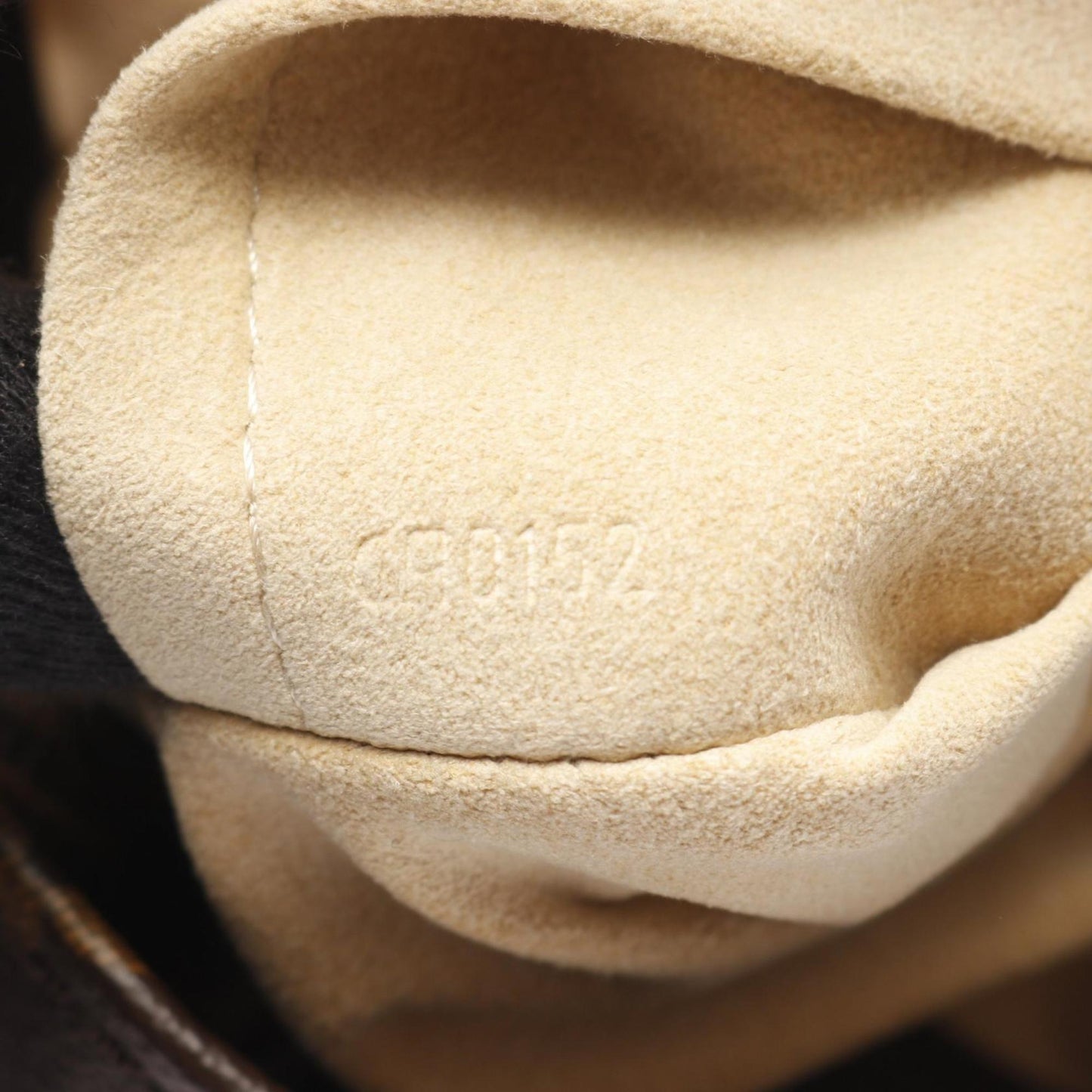 Louis Vuitton Artsy Mm Shoulder Bag