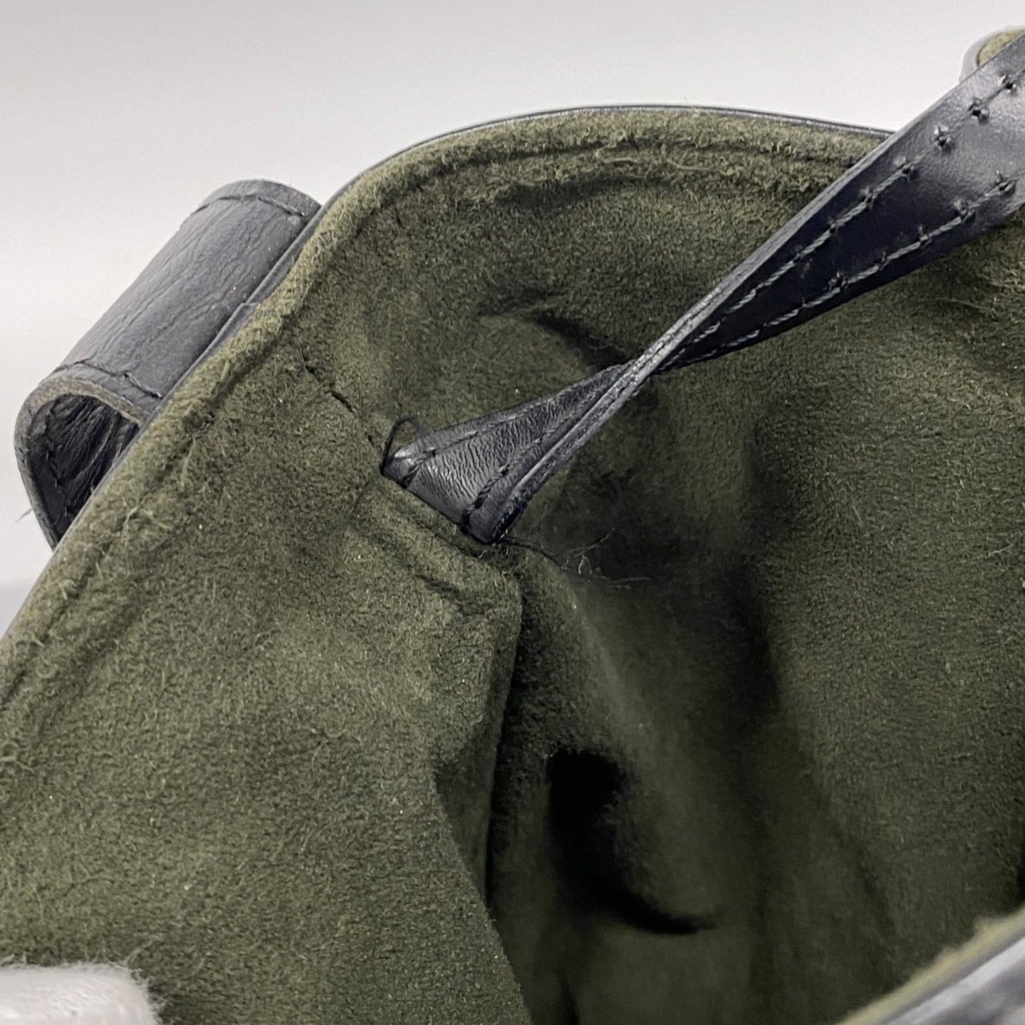 Louis Vuitton Epi Sac De Paul Gm Shoulder Bag M80155 Noir