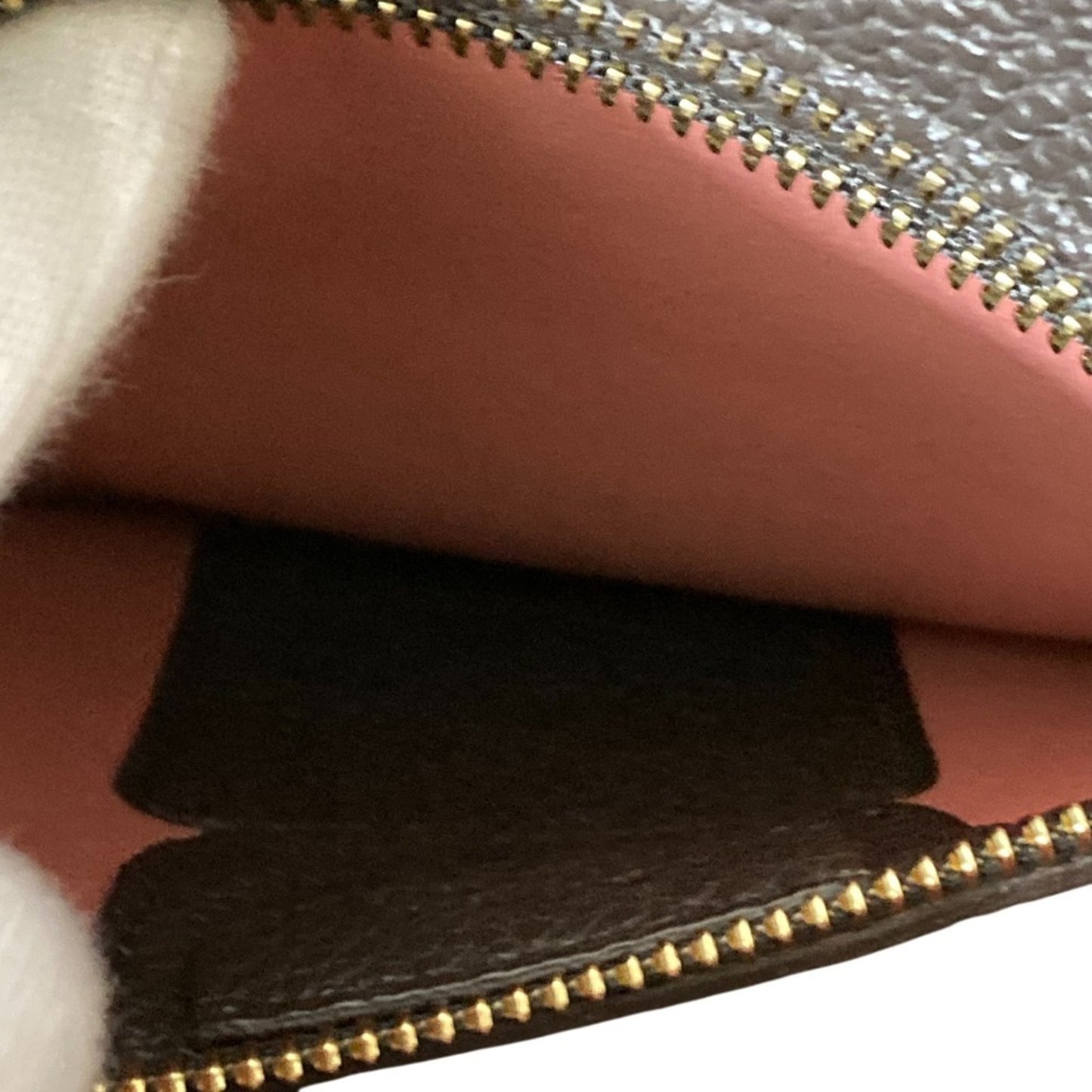 Salvatore Ferragamo Amy Gancini Handbag In Dark Brown