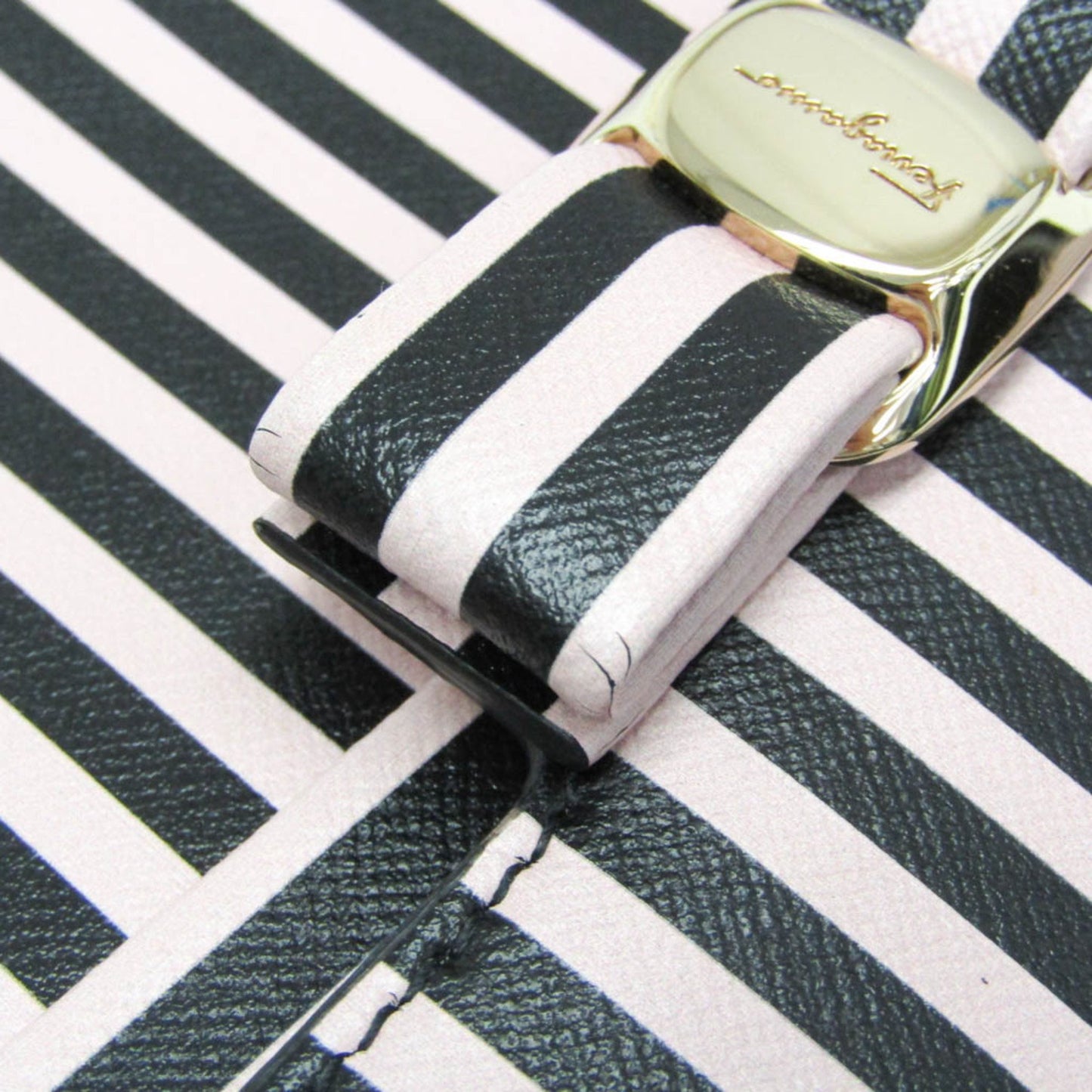 Salvatore Ferragamo Vara Striped 2-Way Bag Fz-21 1262 Women'S Leather Handbag