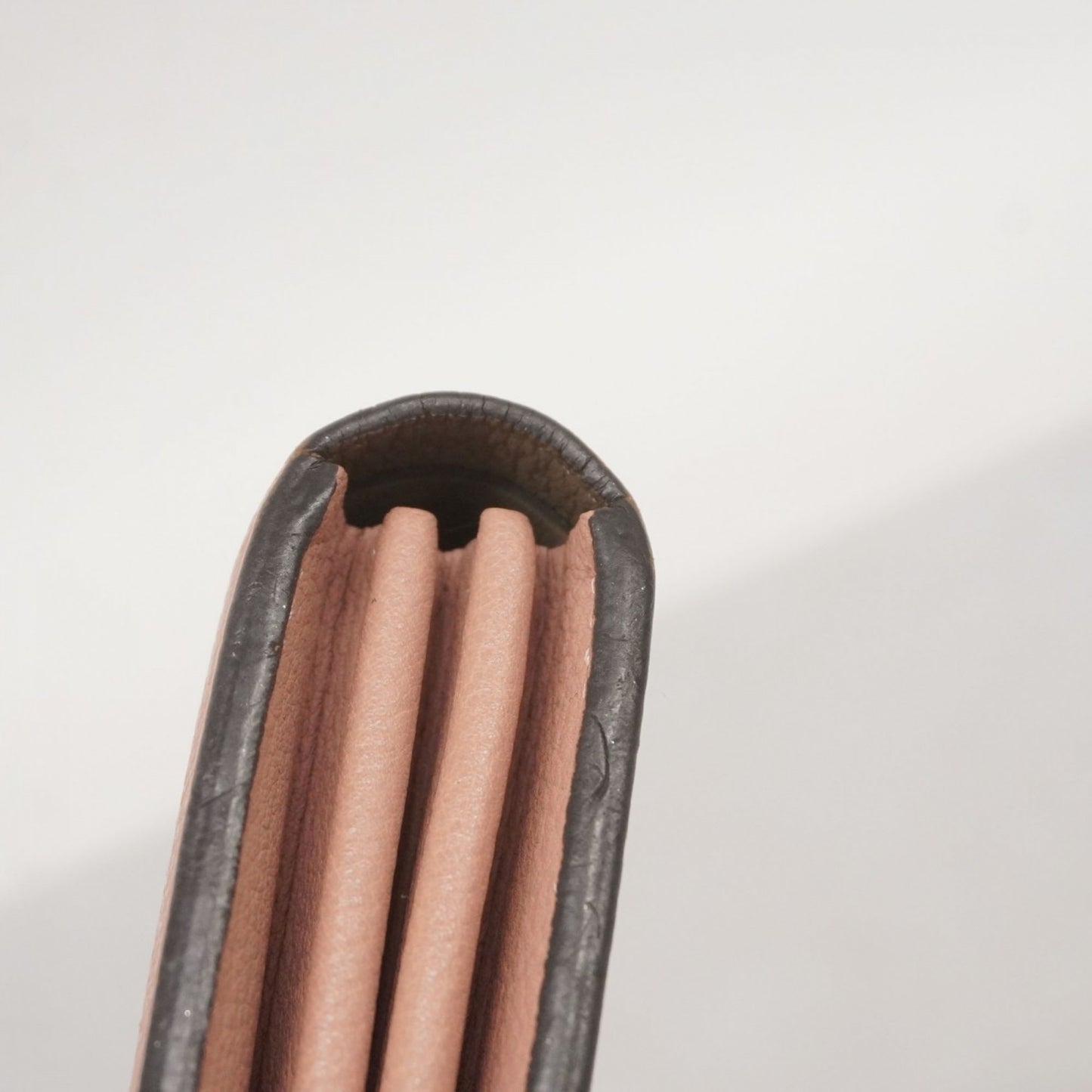 Louis Vuitton Portefeuille Comet Long Wallet M60148 Magnolia