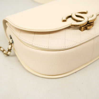 Chanel Matelasse Chain Leather Handbag