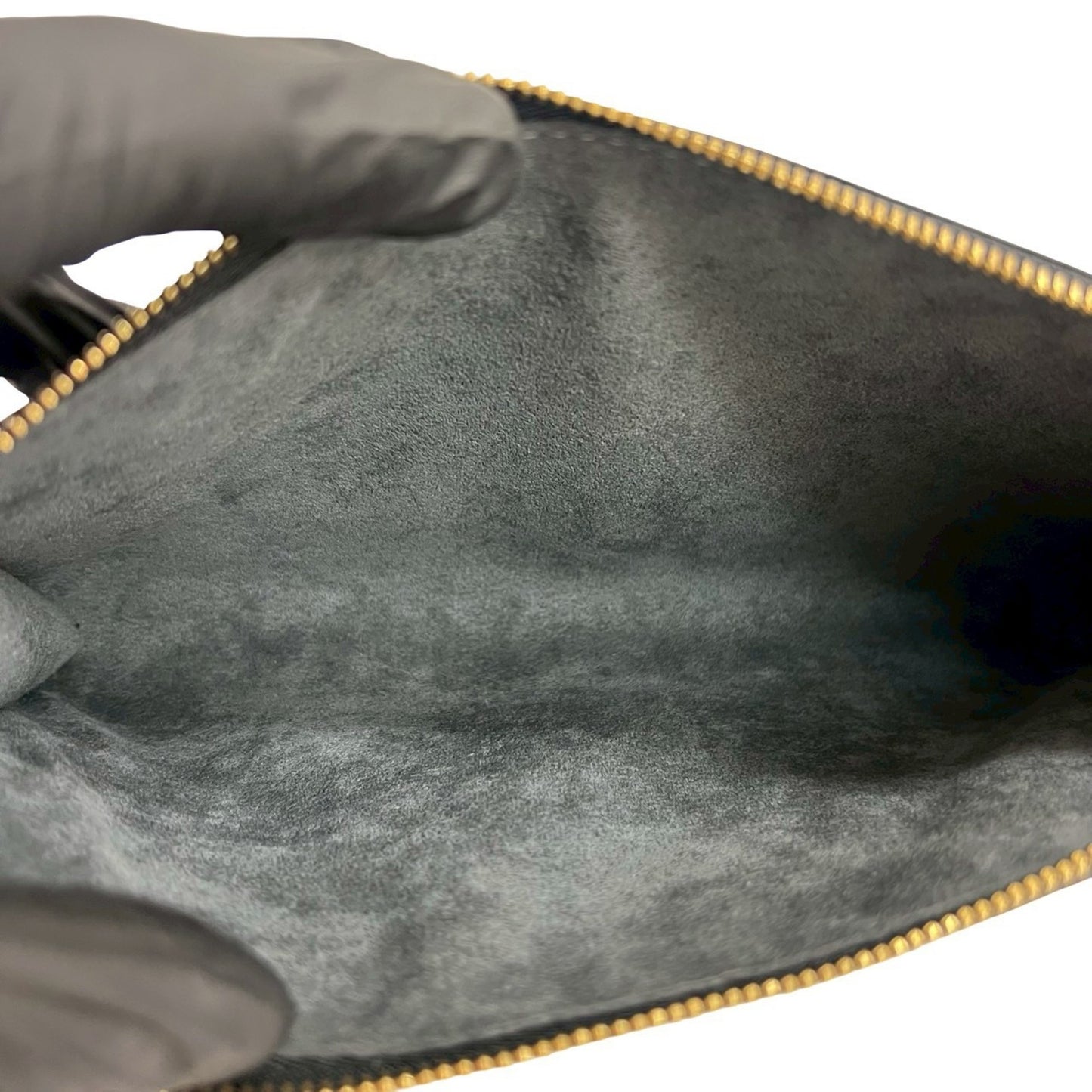 Nearly Unused Louis Vuitton Pochette Accessoires Epi Leather Mini Handbag Pouch Noir 27794