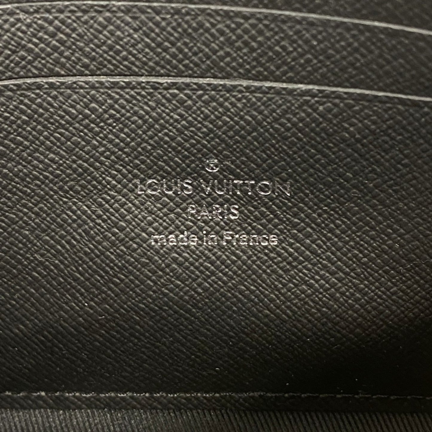 Louis Vuitton Monogram Eclipse Discovery Pm Pouch M44323 Black