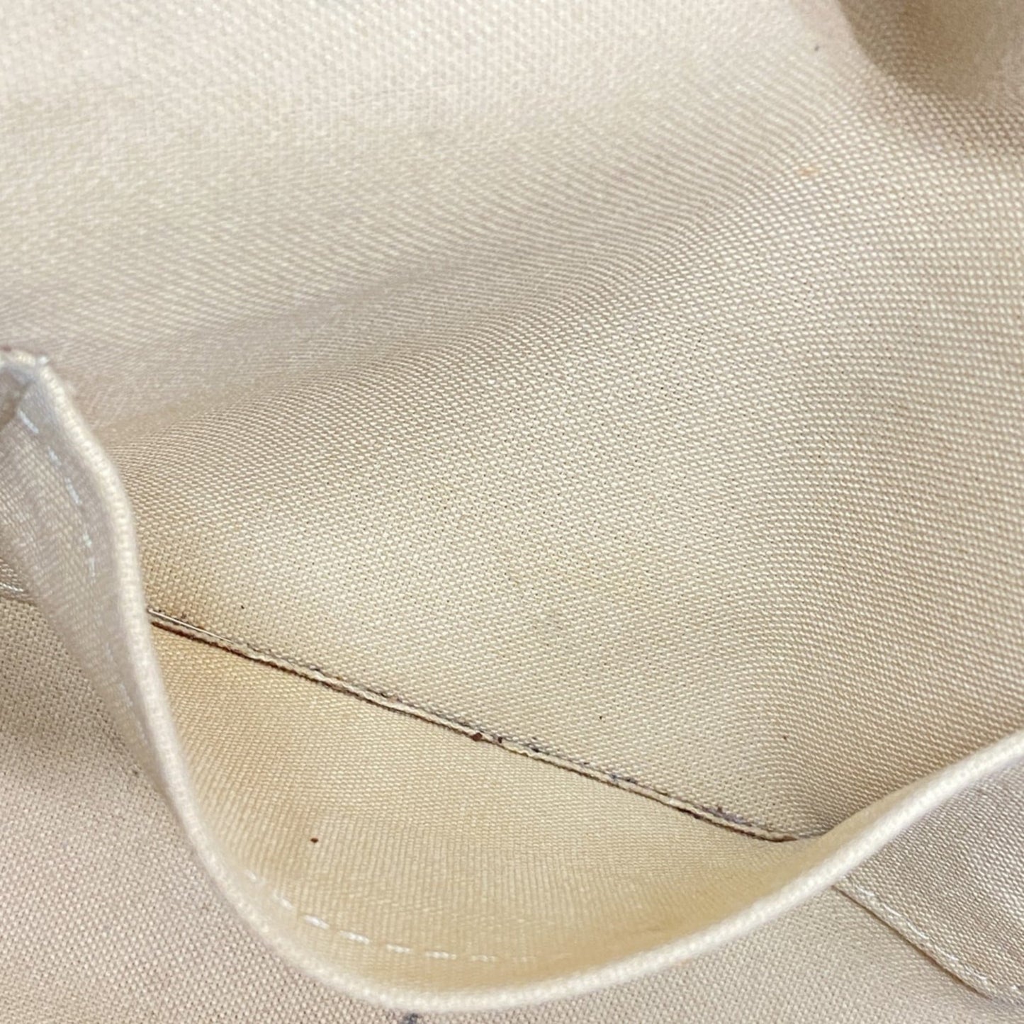 Handbag Louis Vuitton