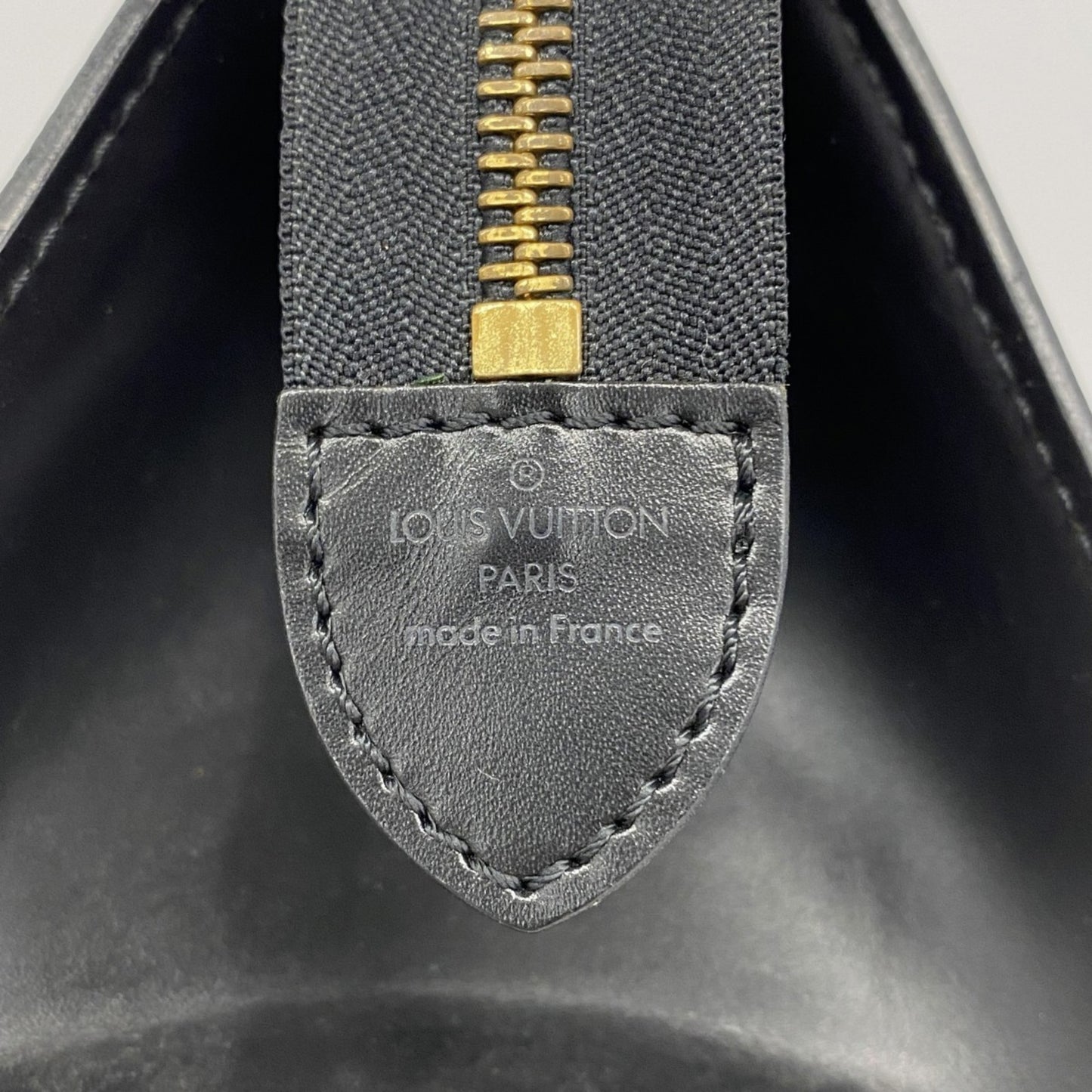 Louis Vuitton Epi Sac Triangle Handbag M52092 Noir