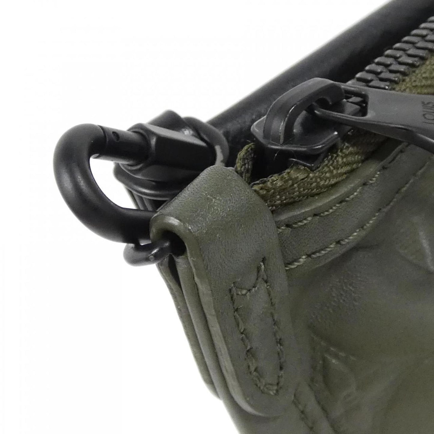 Leather Louis Vuitton Shoulder Bag