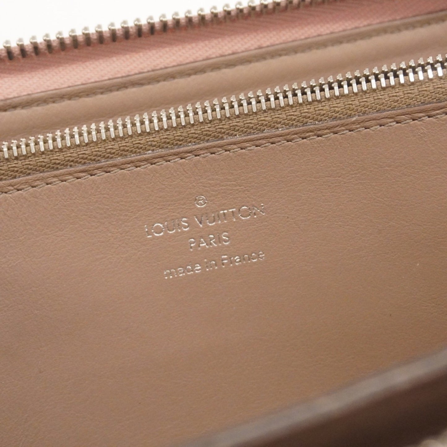 Louis Vuitton Portefeuille Comet Long Wallet M60148 Magnolia