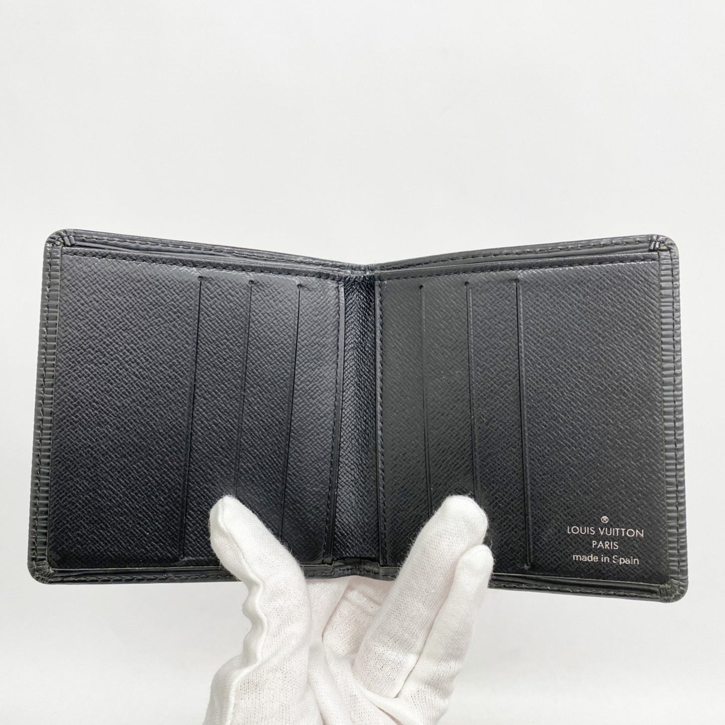 Louis Vuitton Epi Wallet Porte-Biere 6 Carte-Crdit M63312 Noir