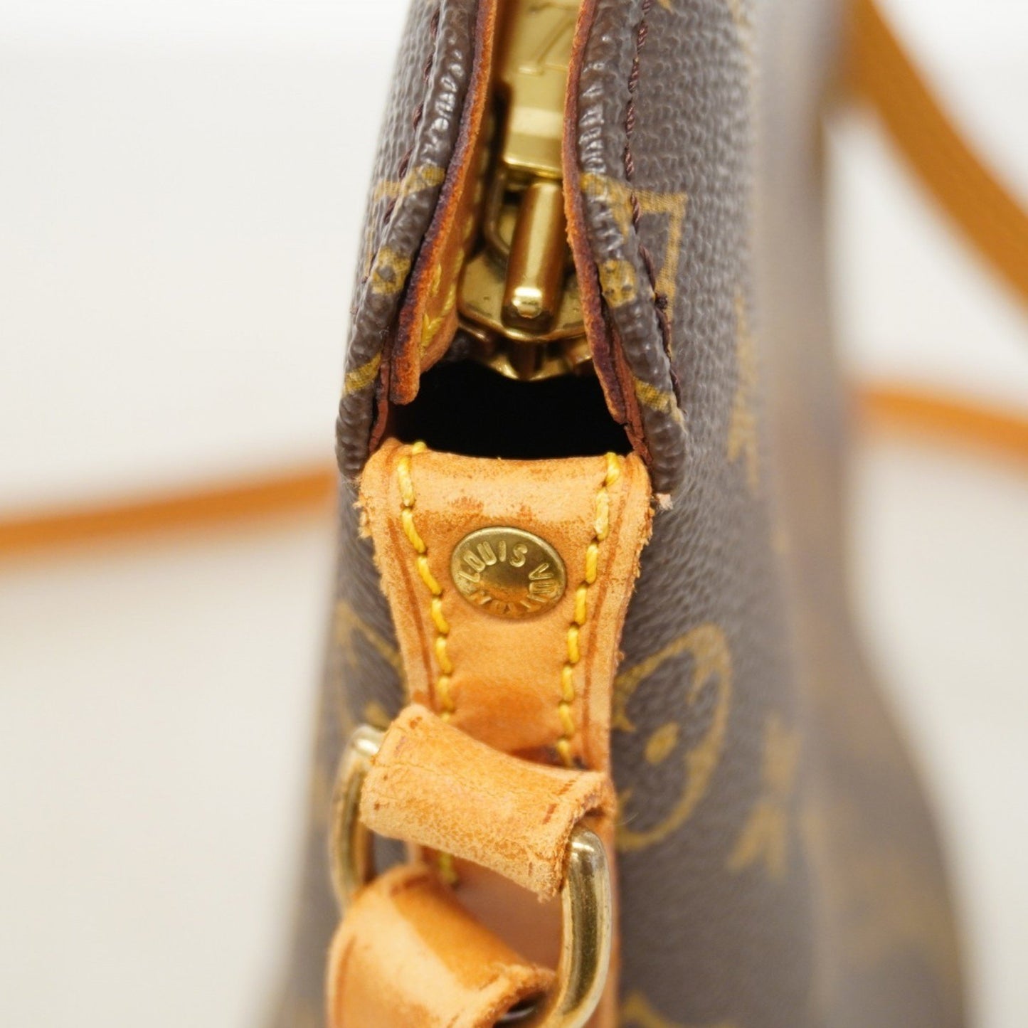 Louis Vuitton Monogram Drouot Shoulder Bag M51290 Brown