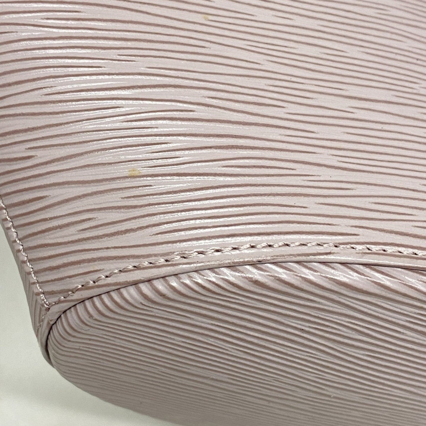 Louis Vuitton Epi Noctumble Handbag M5452B Lila