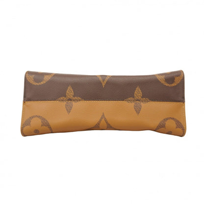 Louis Vuitton Monogram Giant Reverse On The Go Mm M45321 Brown 2-Way Bag