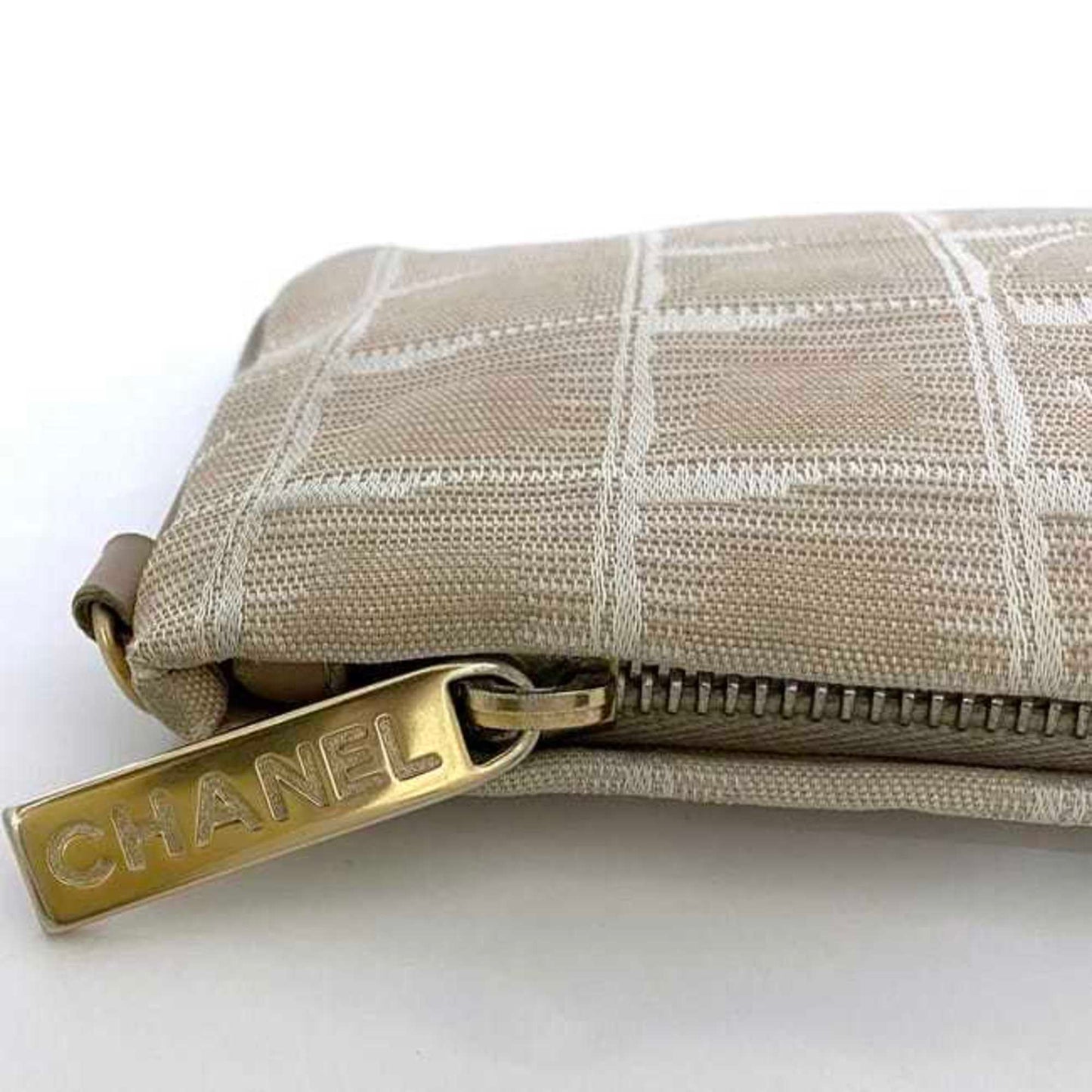 Chanel Pouch Ec-22567 Beige New Travel Line Nylon Leather 9068273 Chanel Coco Mark