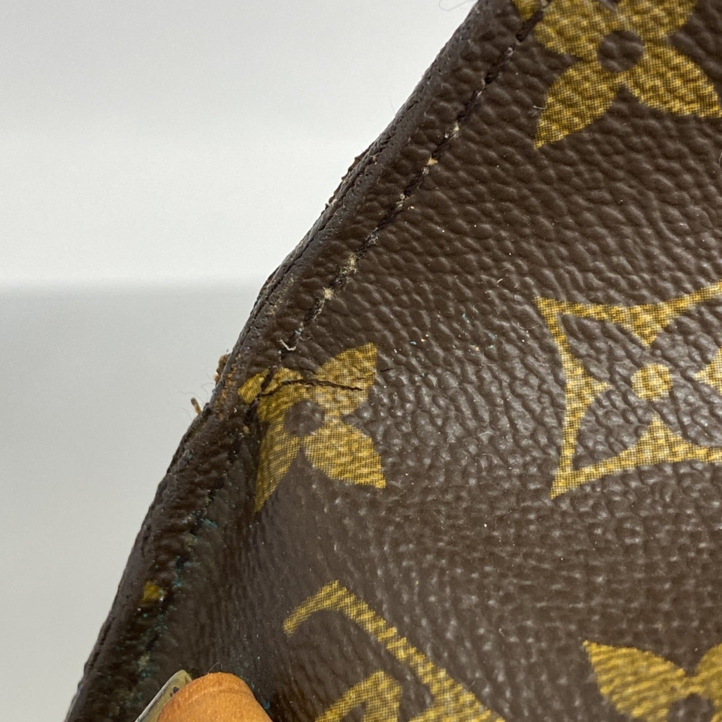 Louis Vuitton Monogram Saint-Cloud Gm Shoulder Bag M51242 Brown
