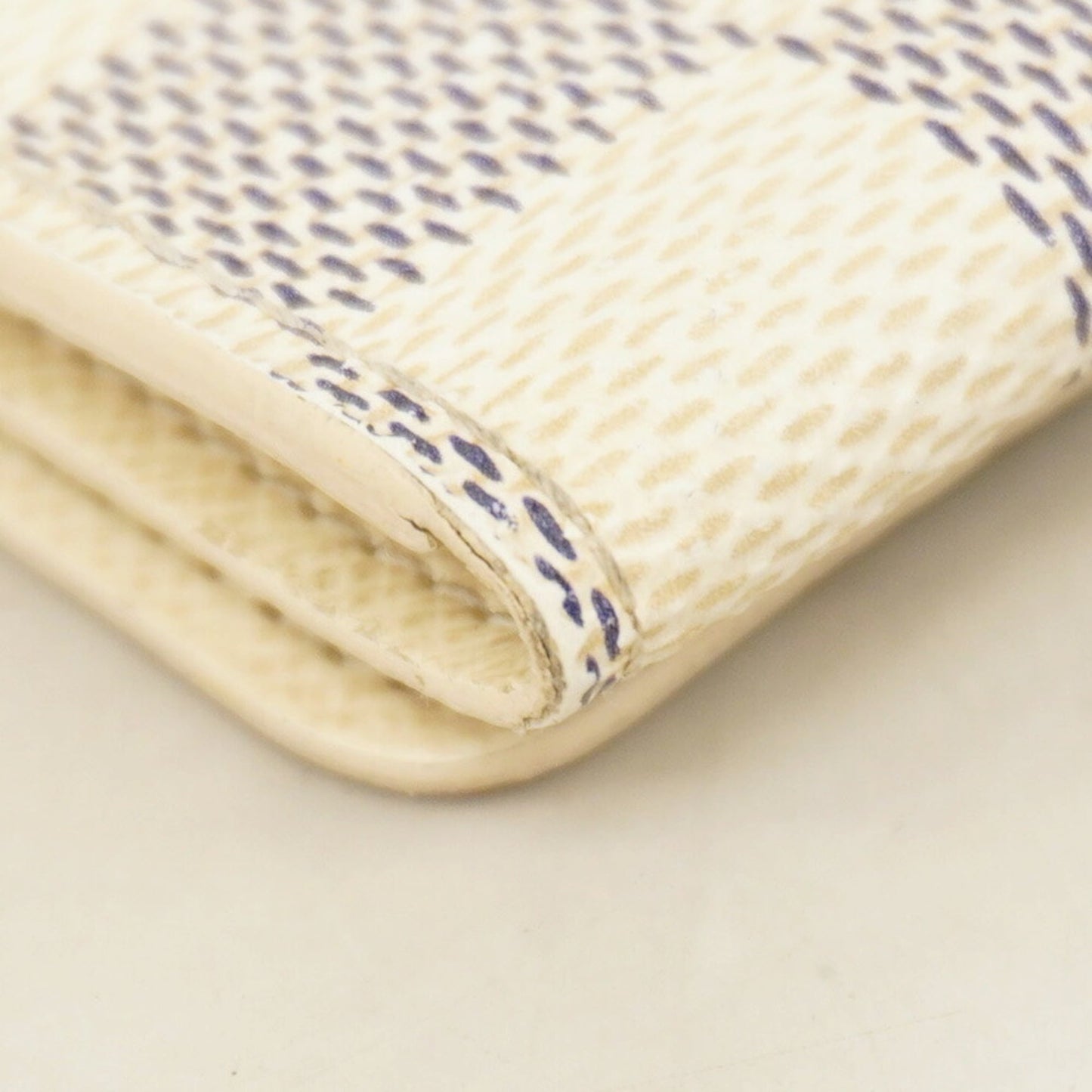 Louis Vuitton Damier Azur Multicle 4 Key Case N60020 White