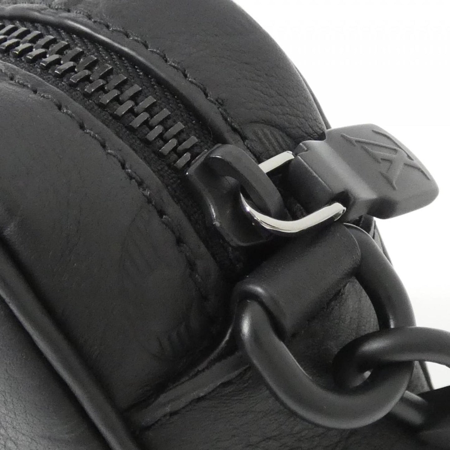 Leather Louis Vuitton Shoulder Bag