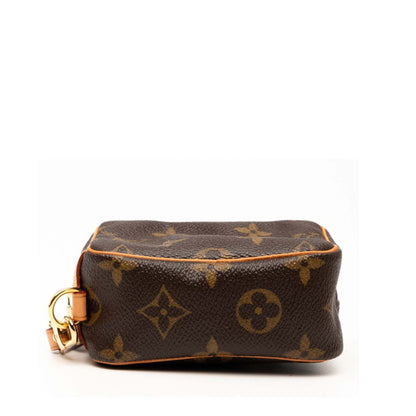 Louis Vuitton Monogram Truth Wapiti Pouch Camera Case M58030 Brown Leather