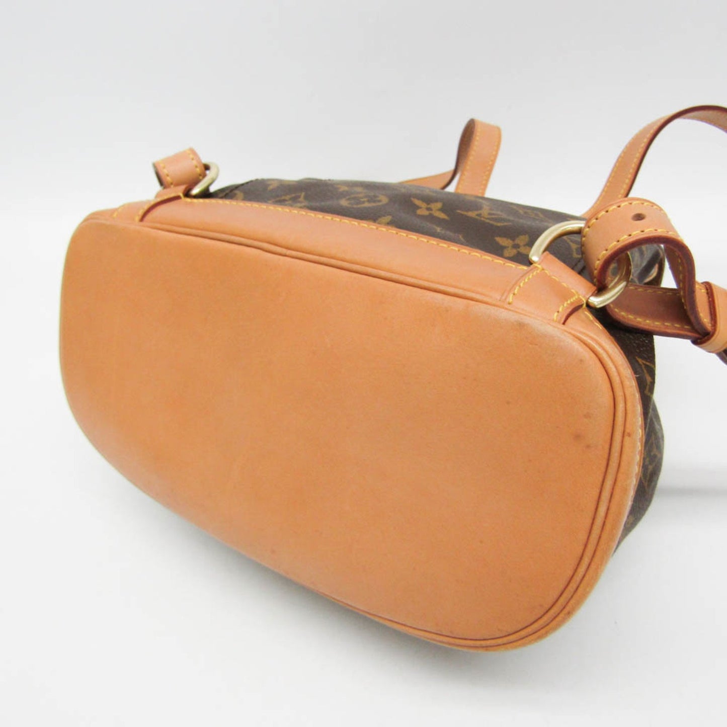 Louis Vuitton Monogram Montsouris Mm M51136