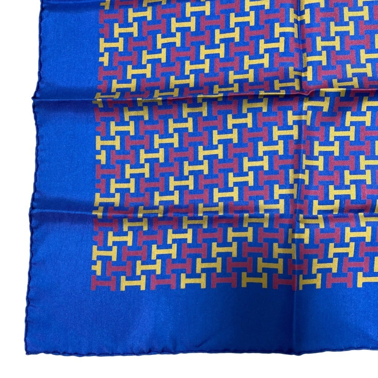 Hermes Vintage H-Pattern Carr 45 Petit Silk Scarf/Muffler In Navy