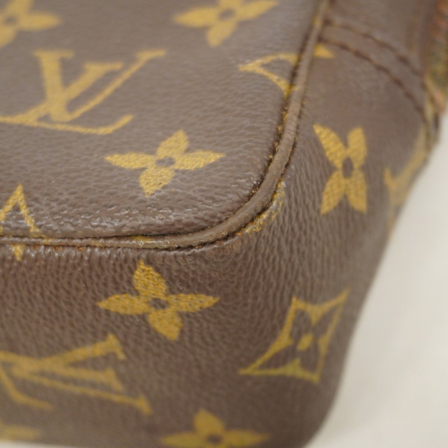 Louis Vuitton Monogram True Toilet 23 Pouch