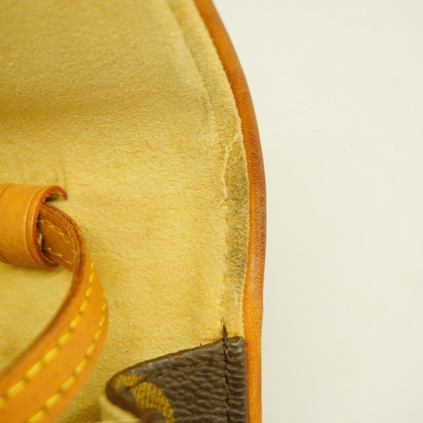 Bag Louis Vuitton Shoulder