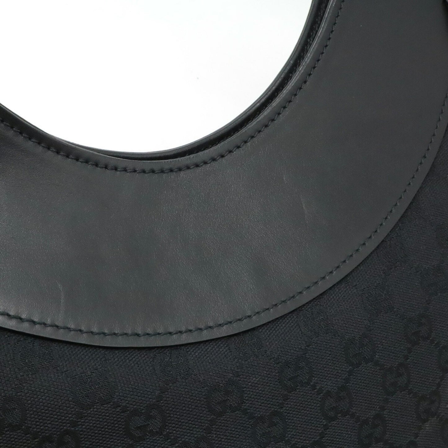 Gucci Gg Canvas Shoulder Bag In Black Leather