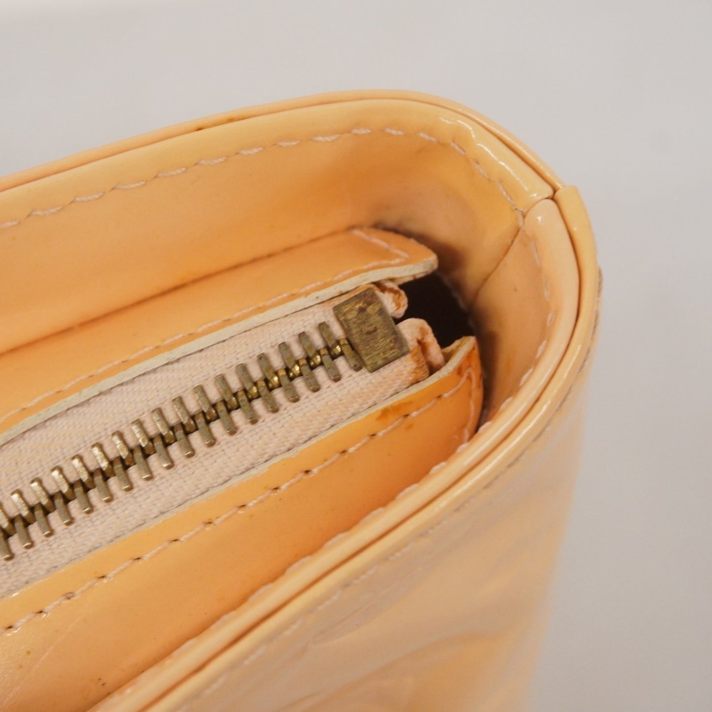 Louis Vuitton Vernis Houston Tote Bag M91302 Marshmallow Pink