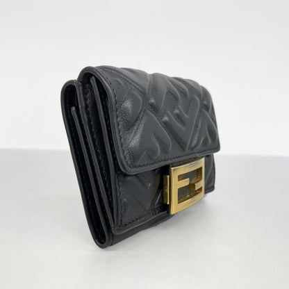 Fendi Tri-Fold Wallet In Black Leather