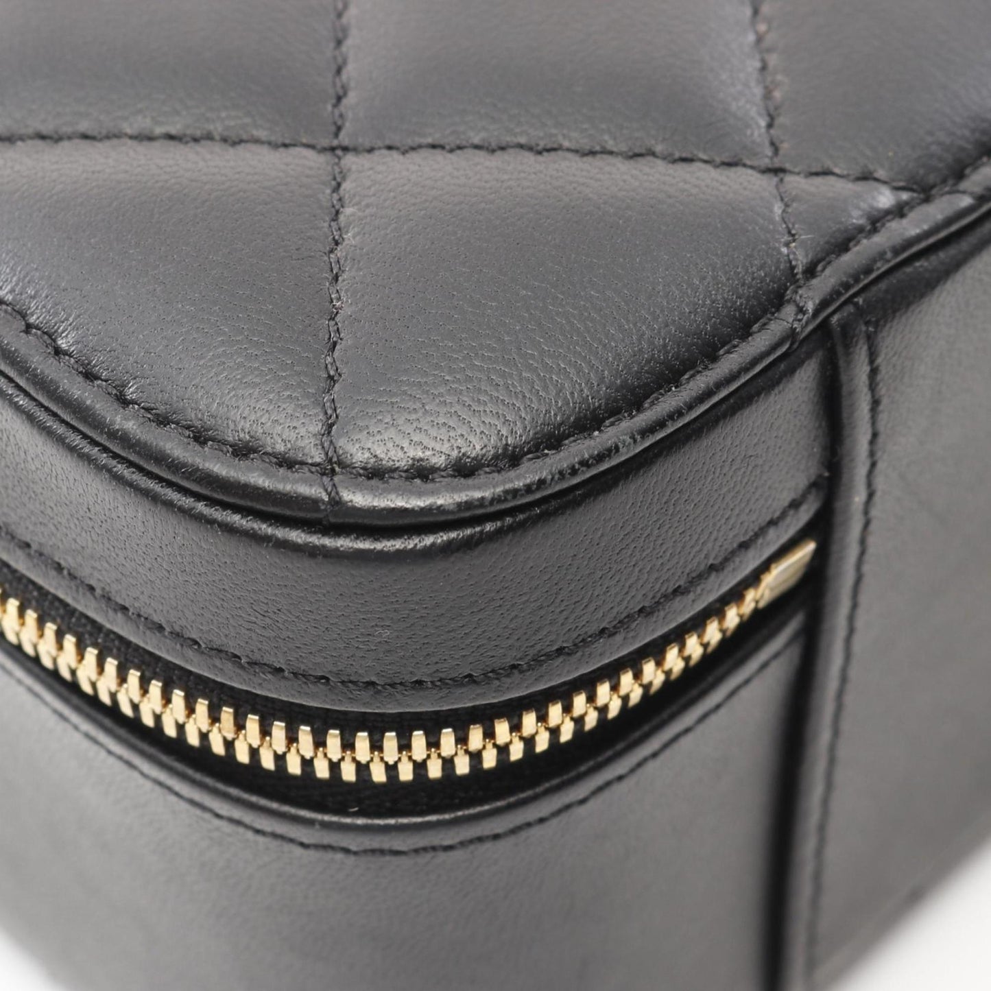 Chanel Matelasse Shoulder Bag Lambskin (Sheepskin)