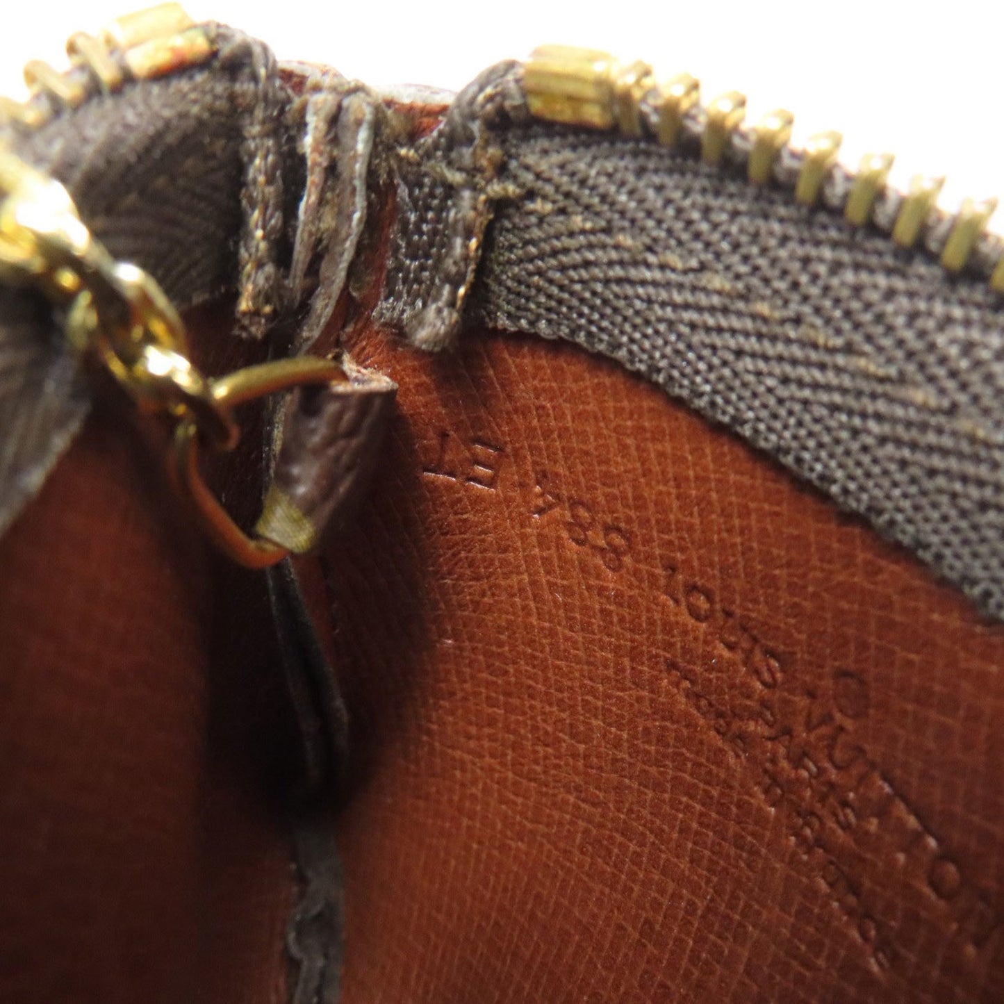 Louis Vuitton M62650 Pochette Cl Coin Case Monogram Canvas