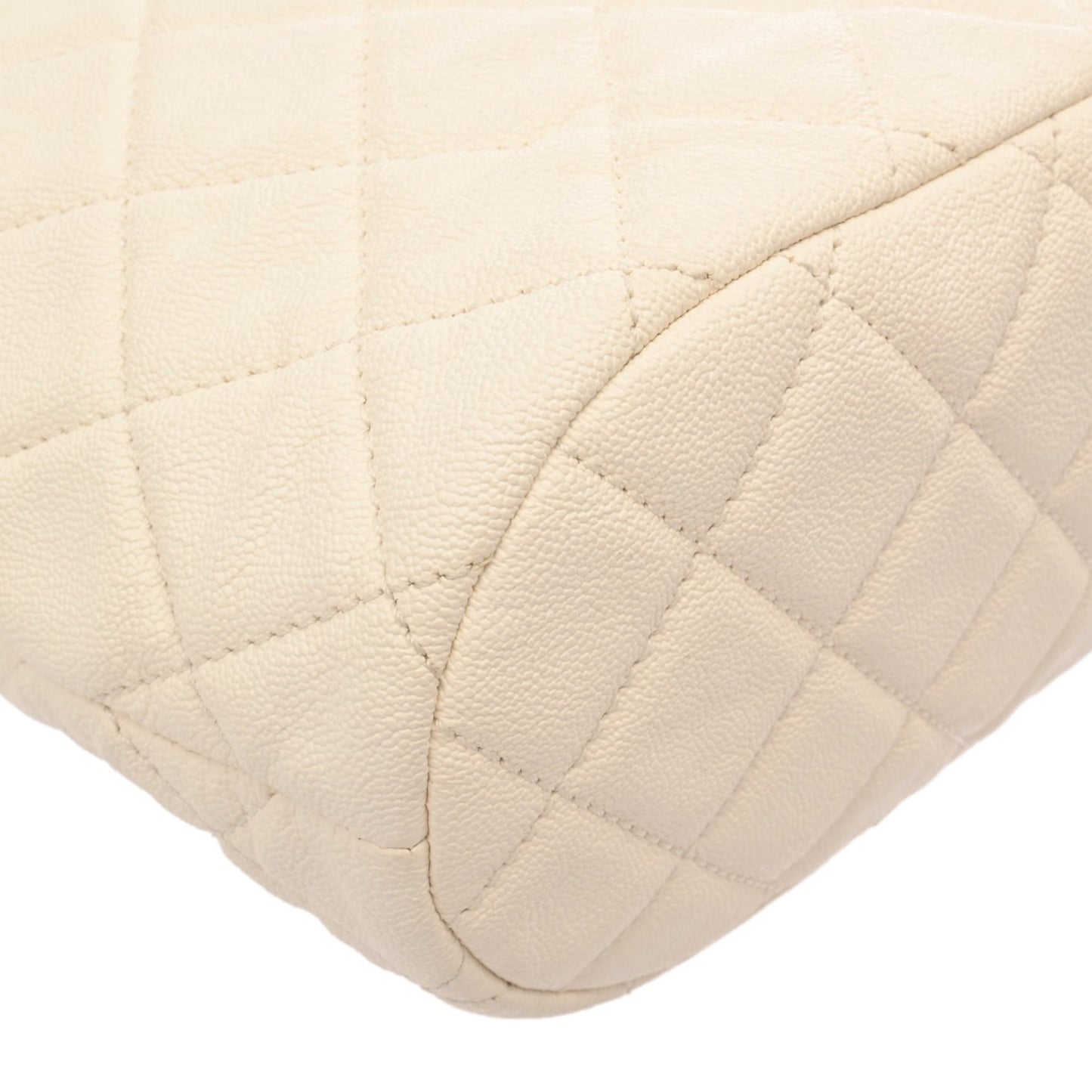 Chanel Matelasse White Women'S Soft Caviar Leather Shoulder Bag