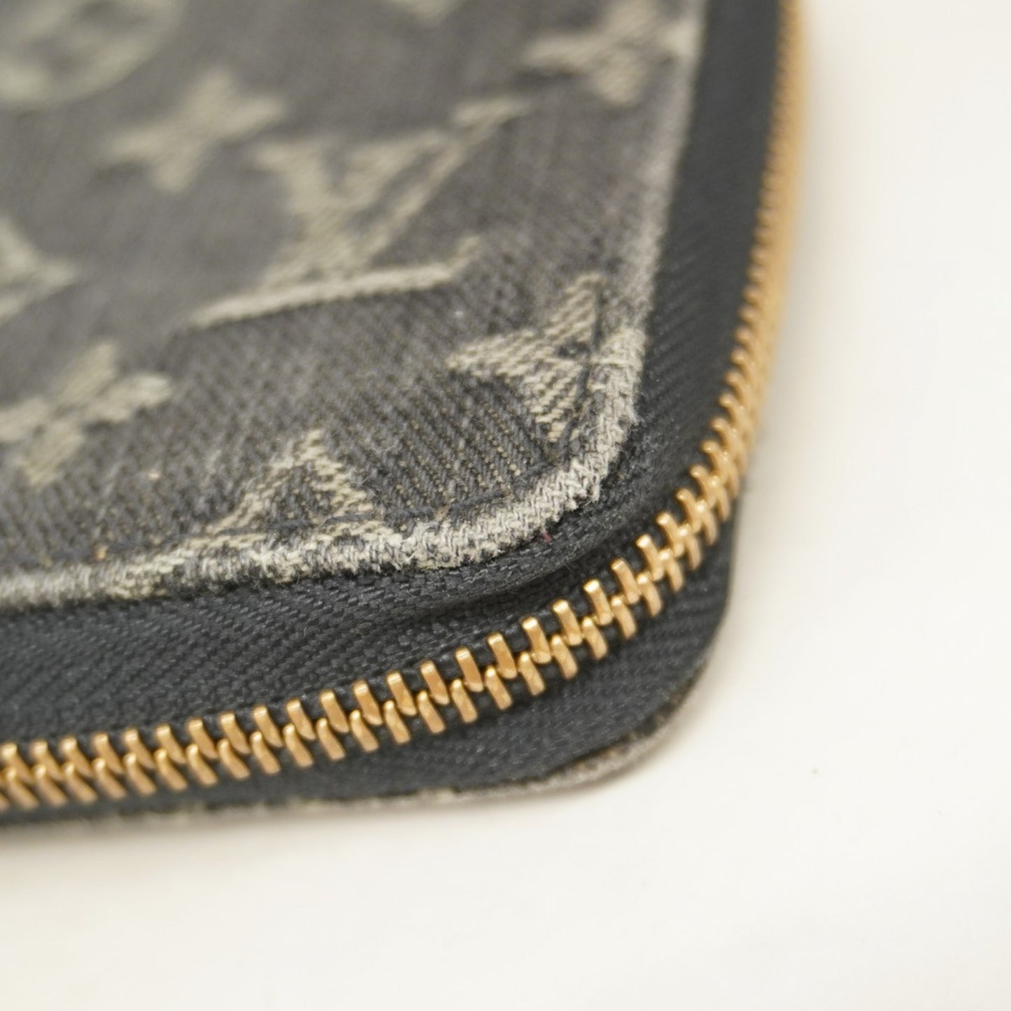 Louis Vuitton Monogram Denim Zippy Wallet M95614 Noir