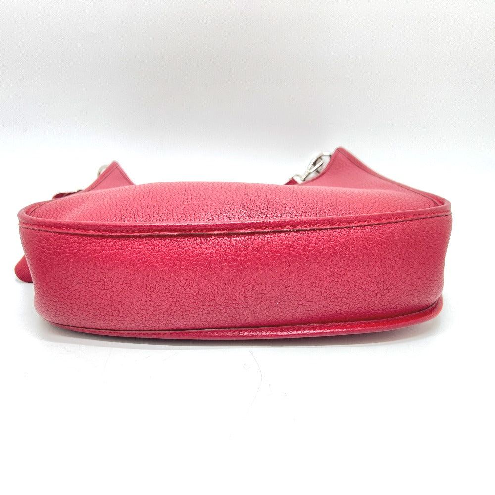 Hermes Shoulder Bag Taurillon Clemence Red Evelyn 1Gm