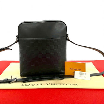 Louis Vuitton Shoulder Bag N23355 Damier Anfini Leather Black Messenger Bag Pochette District