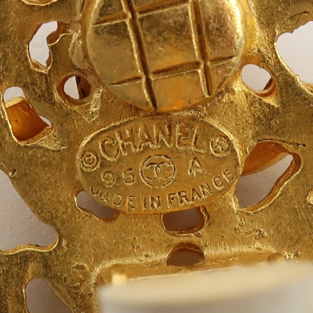 Chanel Earring Plated Gold Gold Vintage Oval Women