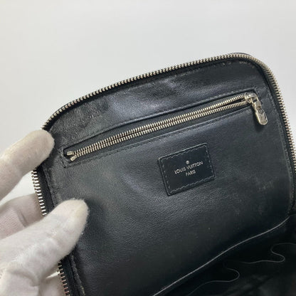 Louis Vuitton Pouch N47625 Damier Grafitto Canvas Black Damier Grafitte C Cracking Pouch Mens