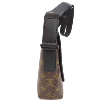 Louis Vuitton Shoulder Bag M45557 Monogram Macacer Brown Magnetic Messenger Women