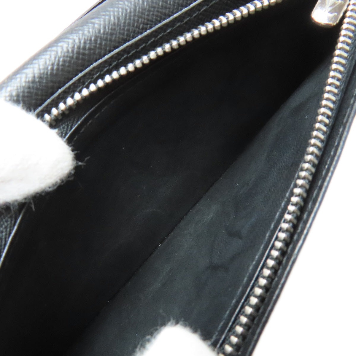 Louis Vuitton Long Wallet Purse M32654 Taiga Leather Black Portefeuilleebrazza Former Mens