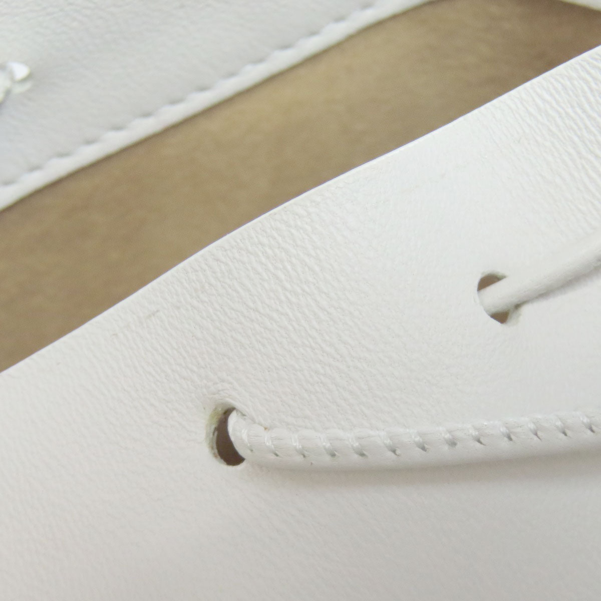 Maison Margiela Shoulder Bag Leather White Tabi Bucket Women