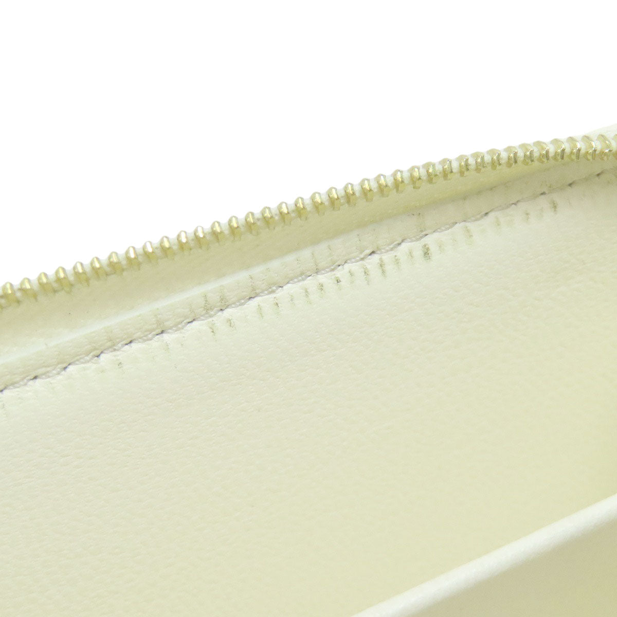 Louis Vuitton Bifold Wallet M11909 Calfskin White Portefeuilleeloup Monogram Flower Women