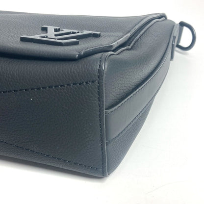 Louis Vuitton Shoulder Bag M57080 , Grain Leather Black Lv Aerogram Takeoff Messenger