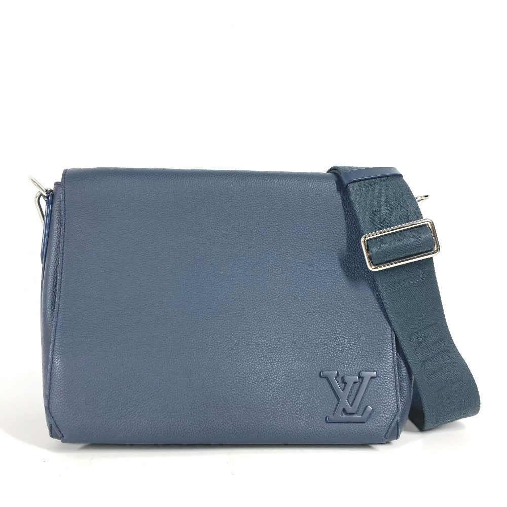 Louis Vuitton Shoulder Bag M21363 Cowhide Leather Navy Lv Aerogram Takeoff Messenger Mens