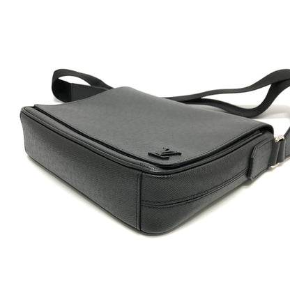 Louis Vuitton Shoulder Bag M30850 Taiga Leather Black Taiga District Pm Nv3 Mens