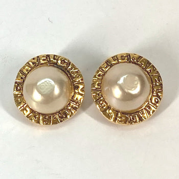 Chanel Earring Metal Gold Vintage Round Logo Fake Pearl Women
